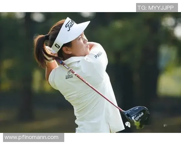 李芳的网球人生：从青涩少女到职业选手的深度对话与成长之路